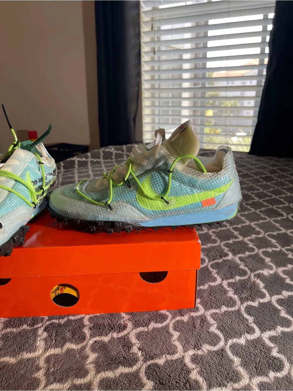 Nike Off White Waffle Racer - Green/Blue